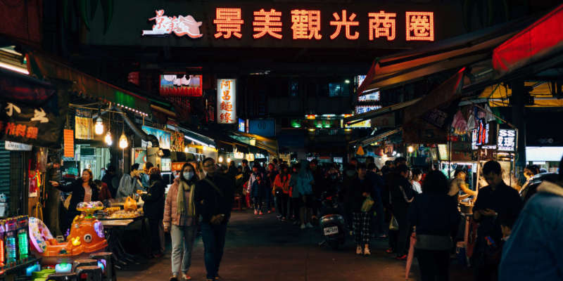 Les marchés de nuit en Chine permettent d'avoir un aperçu de la vie locale