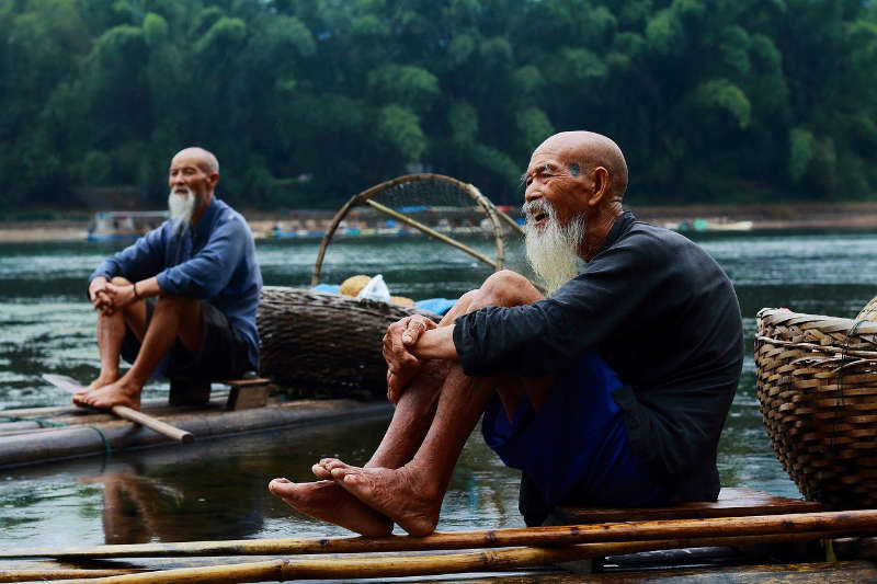 Pêcheurs sur la rivière à Guilin
